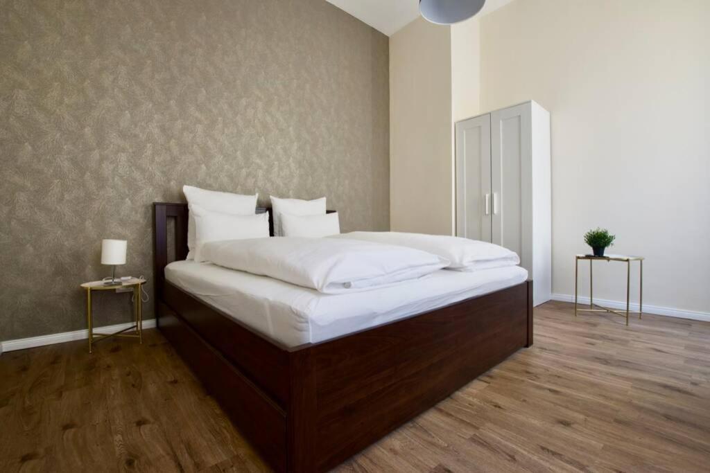 Premium Apartment By Hi5 - Astoria 4 Bedroom Budapest Exteriör bild