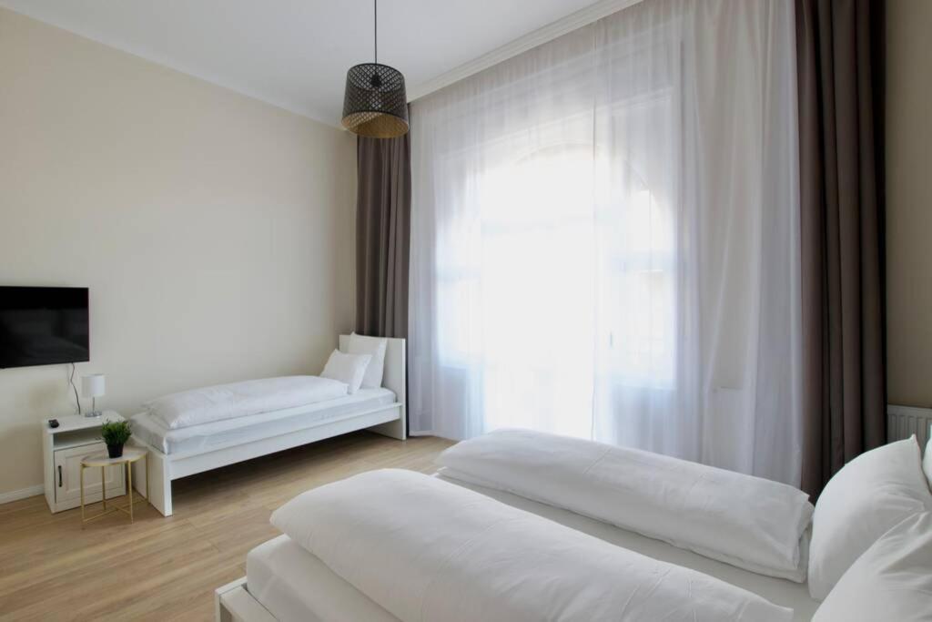 Premium Apartment By Hi5 - Astoria 4 Bedroom Budapest Exteriör bild